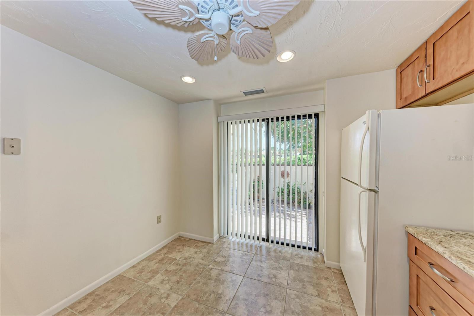 Image 16 of 46 For 5362 Huntingwood Court 16