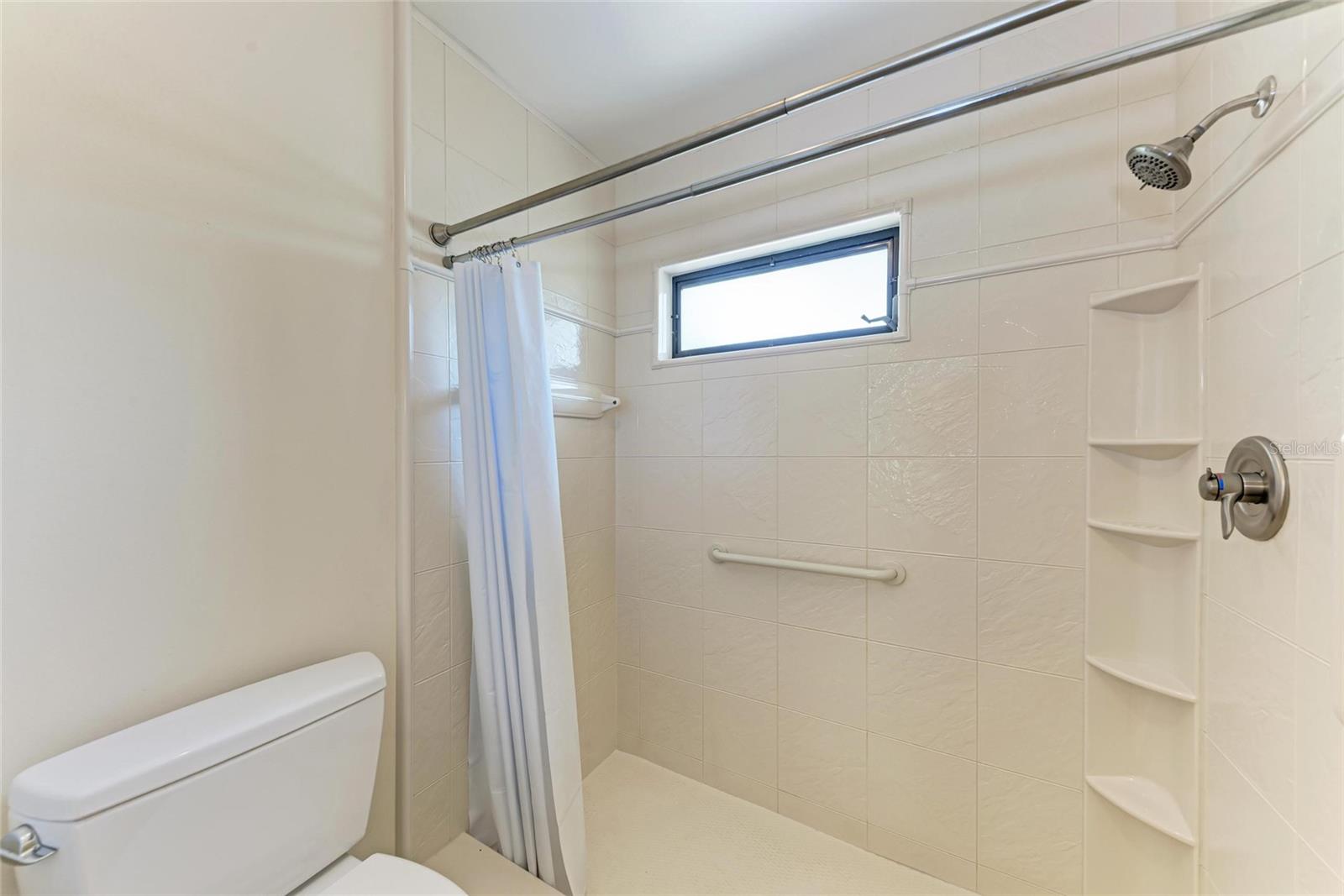 Image 26 of 46 For 5362 Huntingwood Court 16