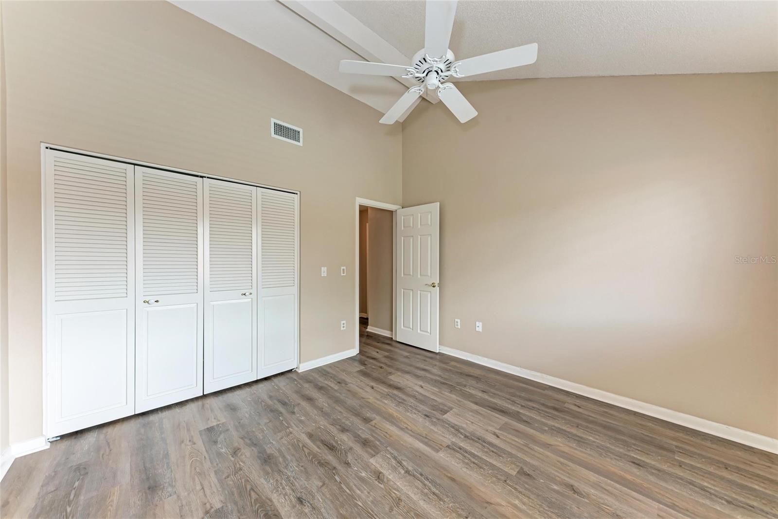 Image 32 of 46 For 5362 Huntingwood Court 16