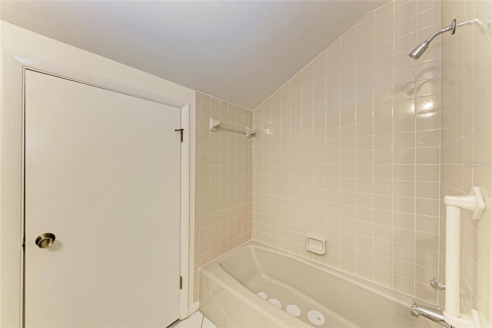 Image 35 of 46 For 5362 Huntingwood Court 16