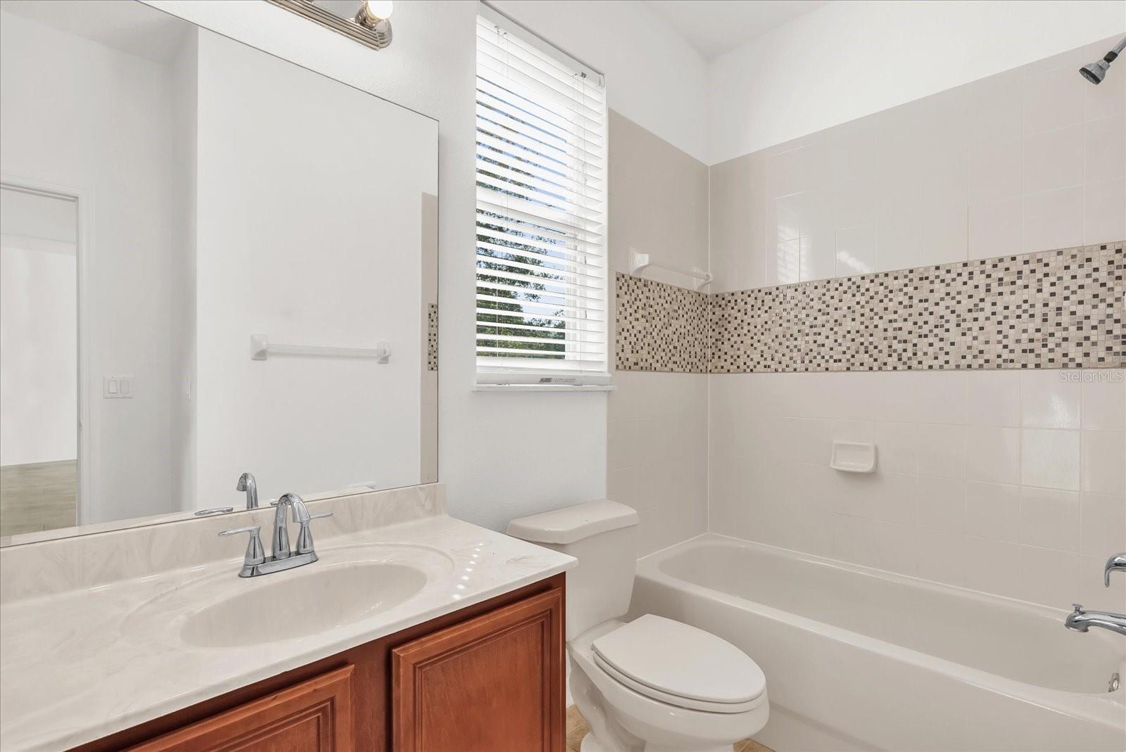 Image 11 of 36 For 5525 Oakworth Place