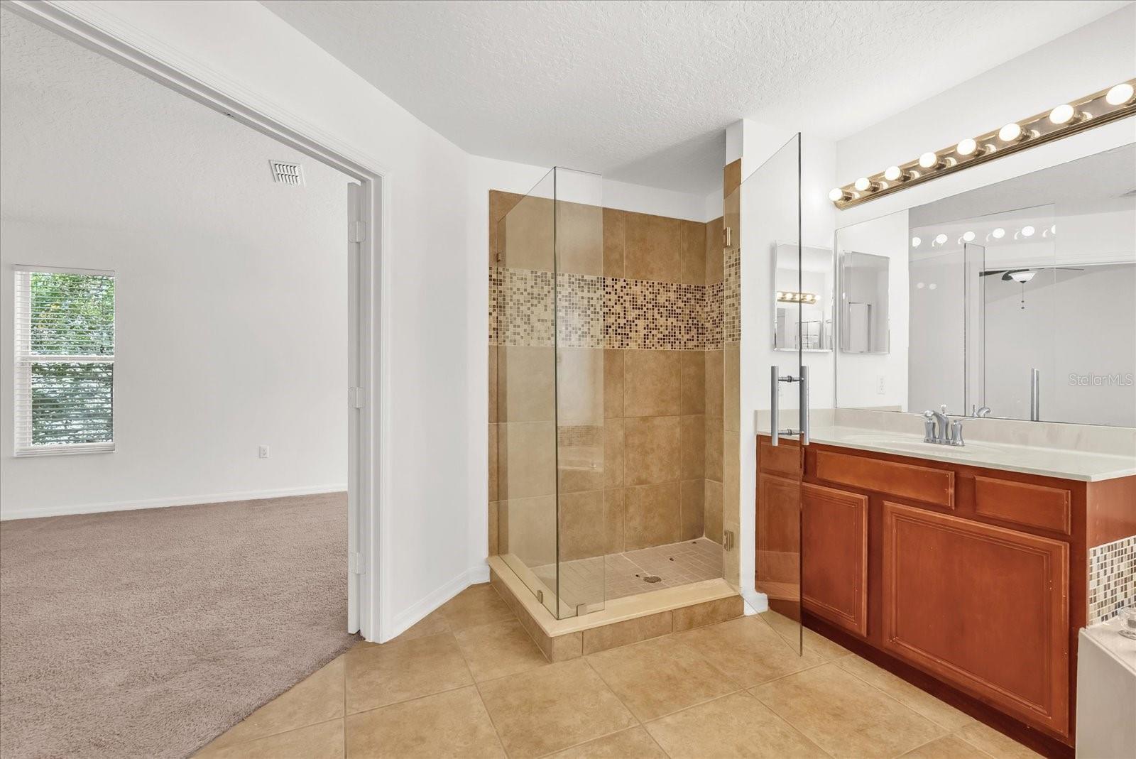 Image 30 of 36 For 5525 Oakworth Place