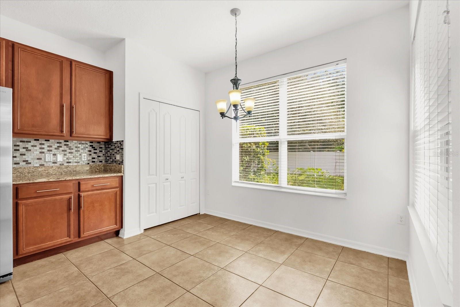 Image 6 of 36 For 5525 Oakworth Place