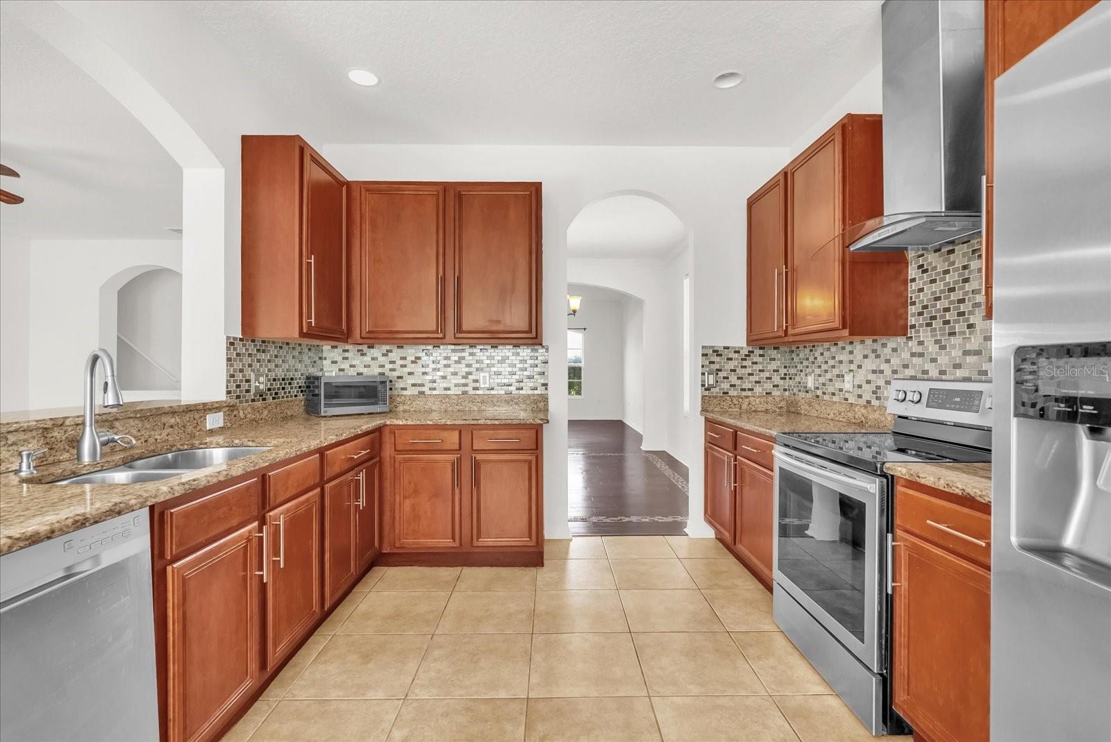 Image 8 of 36 For 5525 Oakworth Place