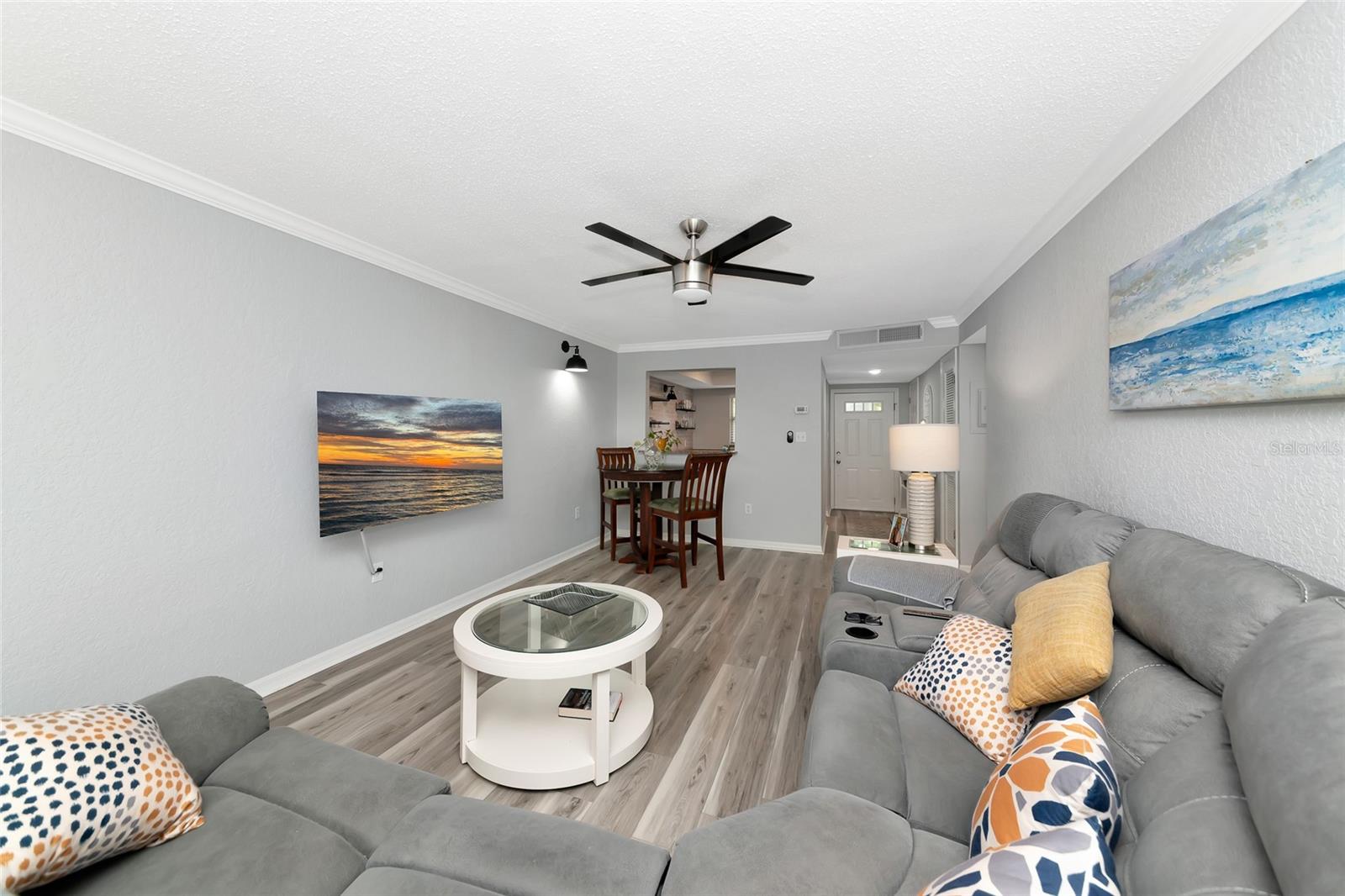 Image 15 of 39 For 966 La Costa Circle 5
