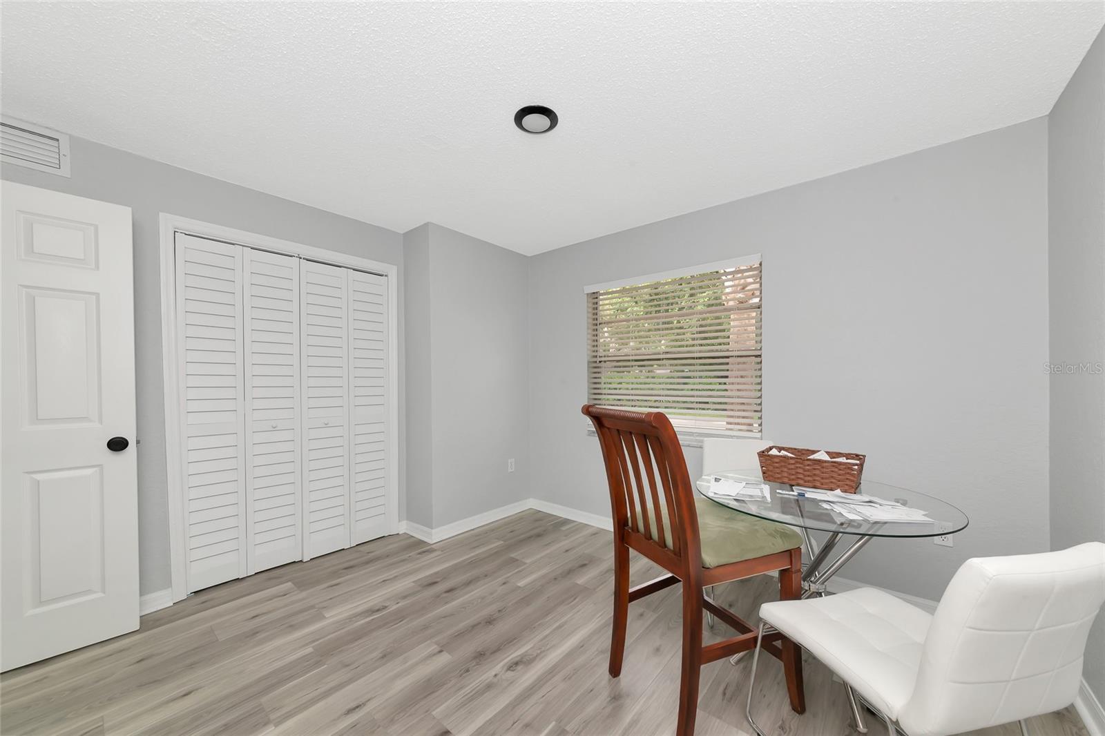 Image 25 of 39 For 966 La Costa Circle 5