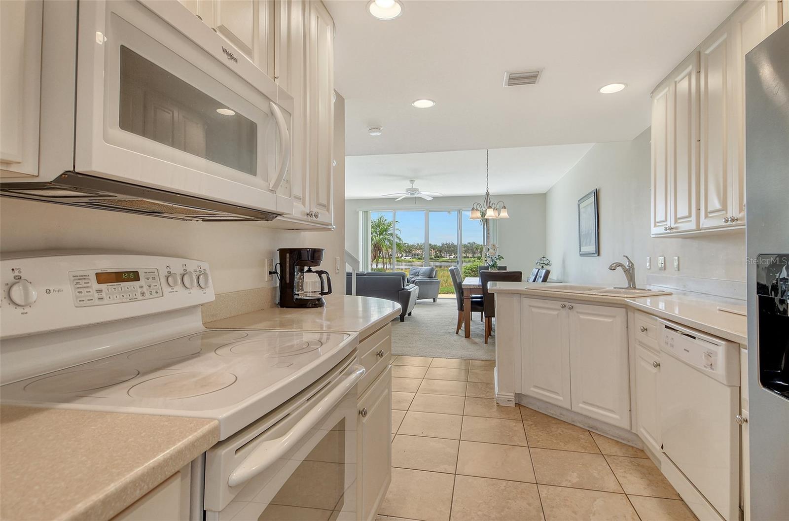 Image 11 of 49 For 1400 Burgos Drive