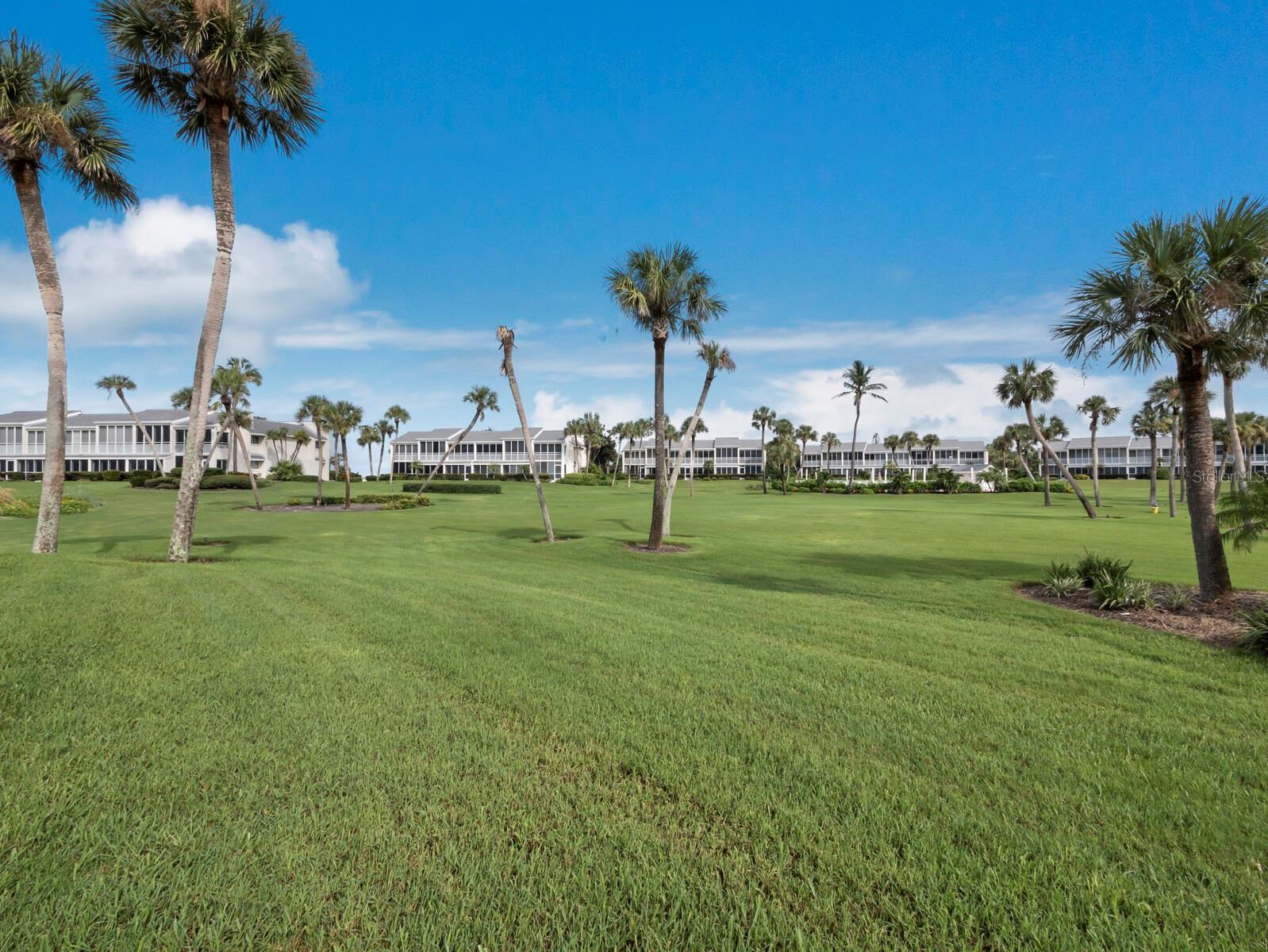 Image 33 of 58 For 7105 Gulf Of Mexico Drive 21