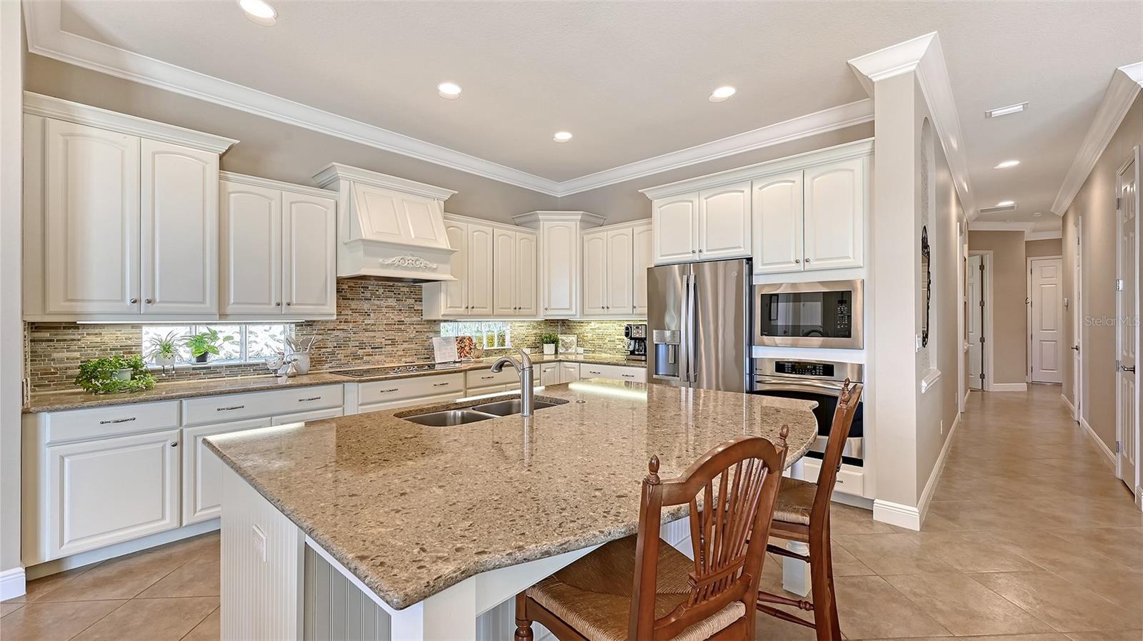 Image 22 of 73 For 14718 Secret Harbor Place