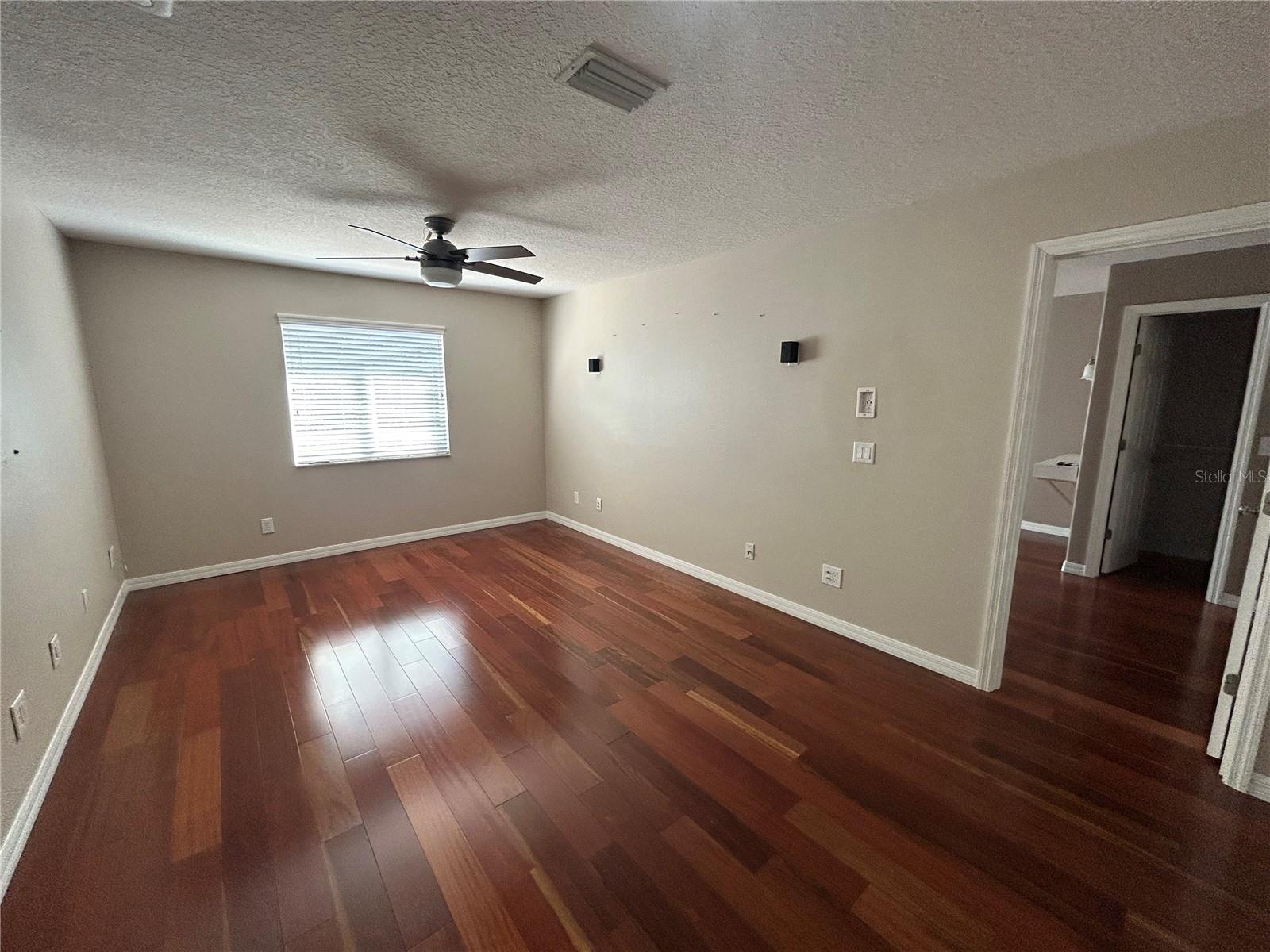 Image 21 of 33 For 6150 42nd Street Circle E