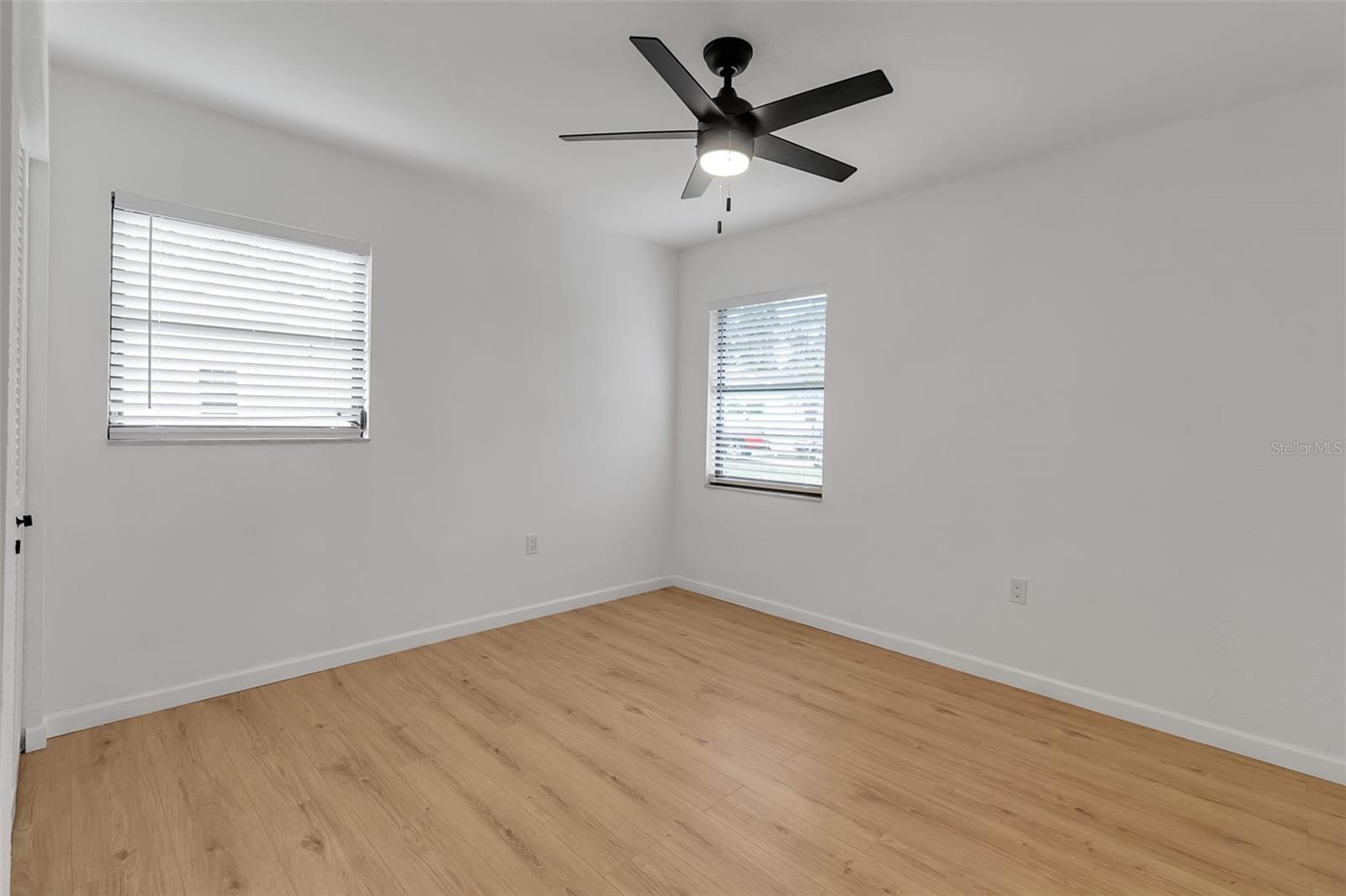 Image 19 of 26 For 3252 Patton Street