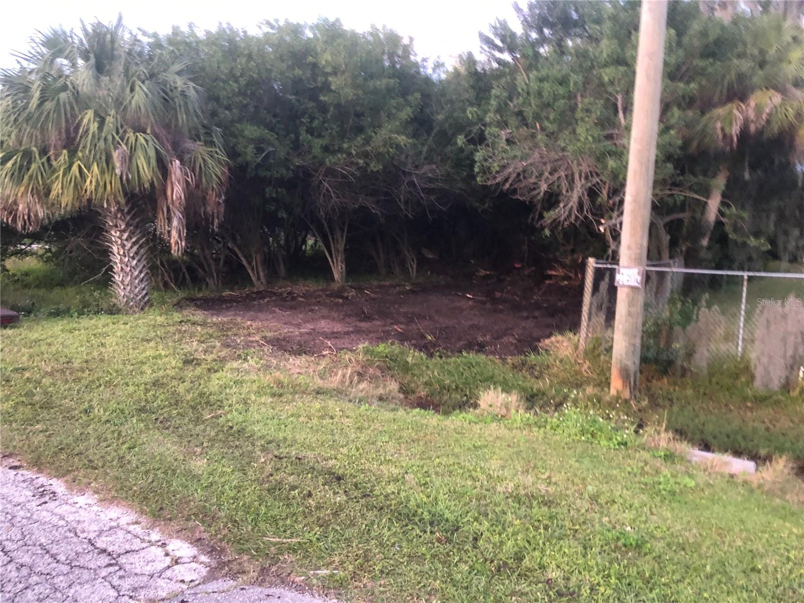 Image 14 of 29 For 912 Piney Point Road