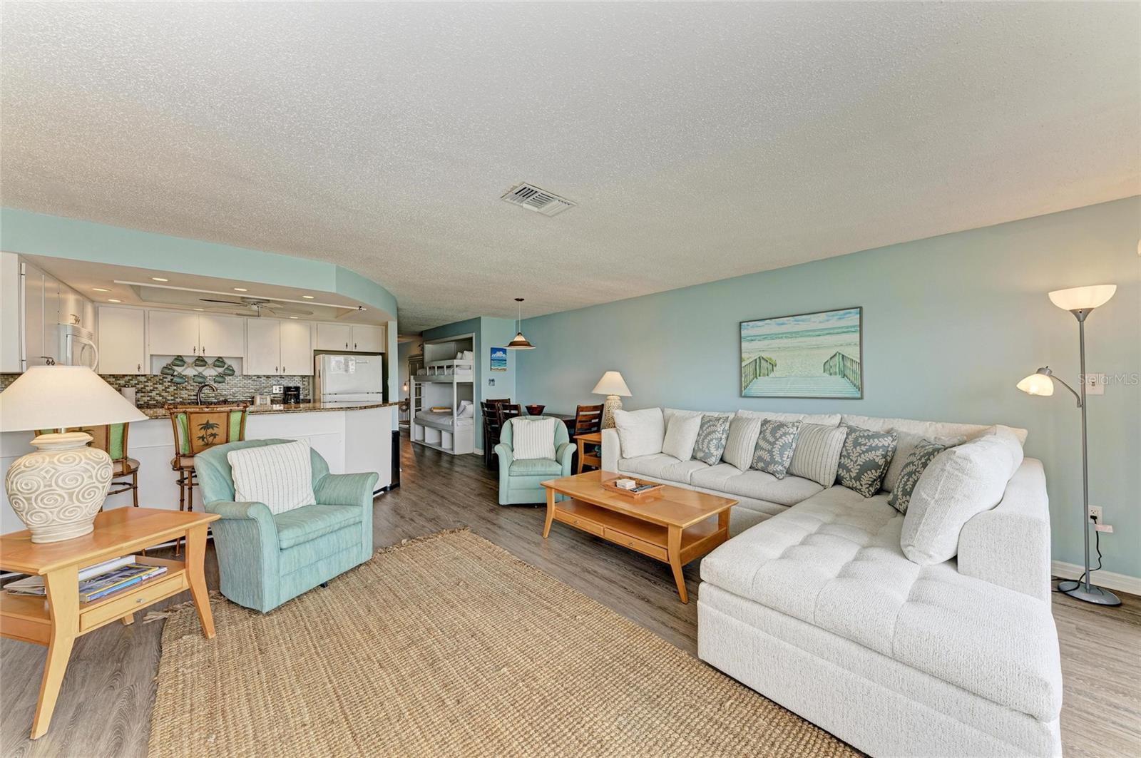 Image 11 of 39 For 600 Manatee Avenue 226