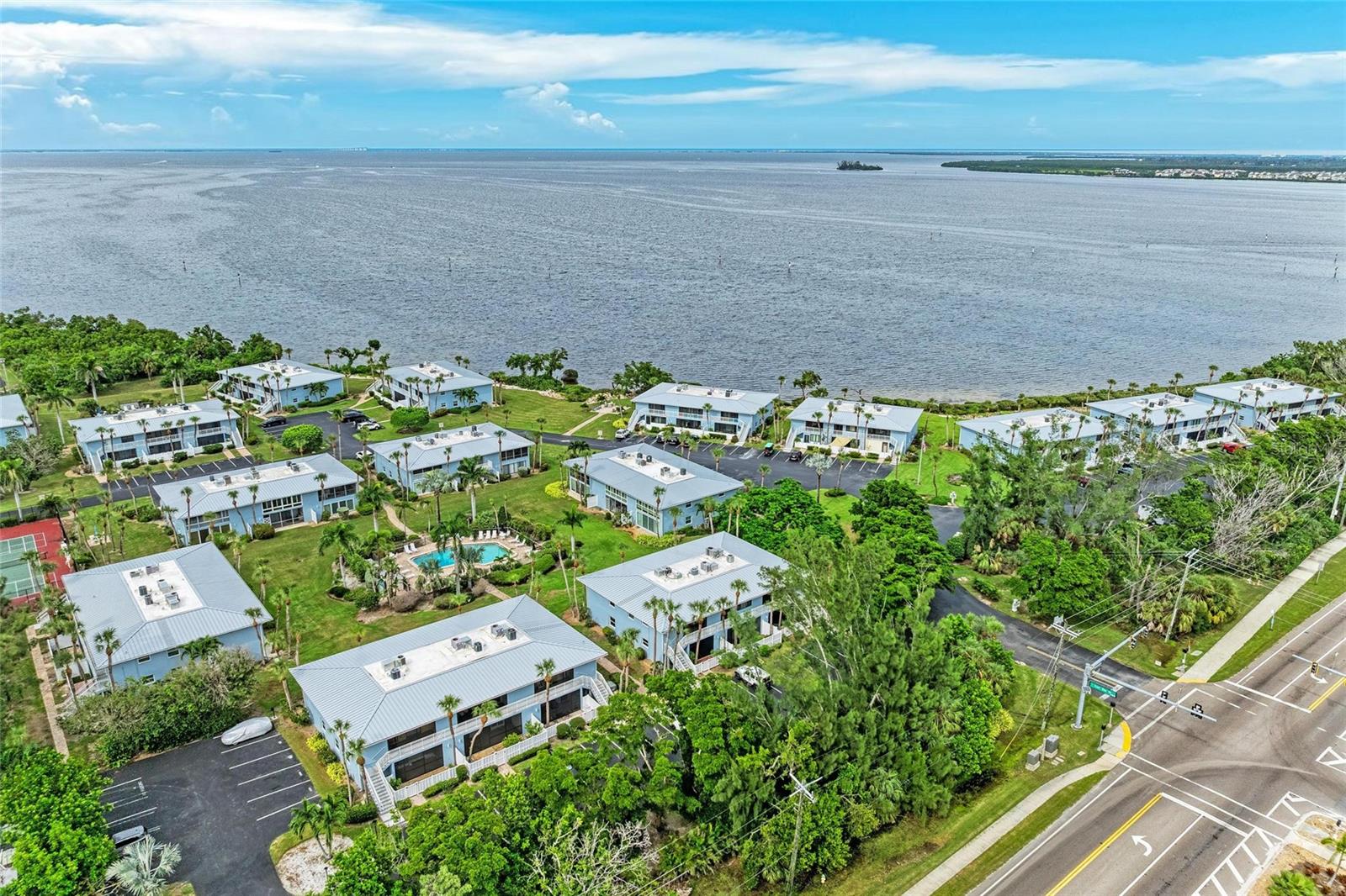 Image 2 of 39 For 600 Manatee Avenue 226