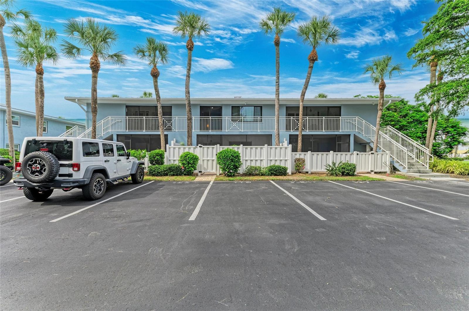 Image 4 of 39 For 600 Manatee Avenue 226
