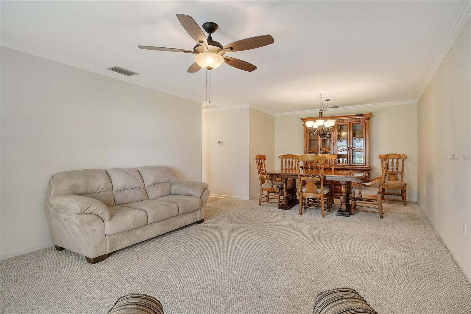 Image 3 of 38 For 5609 Evergreen Drive 28