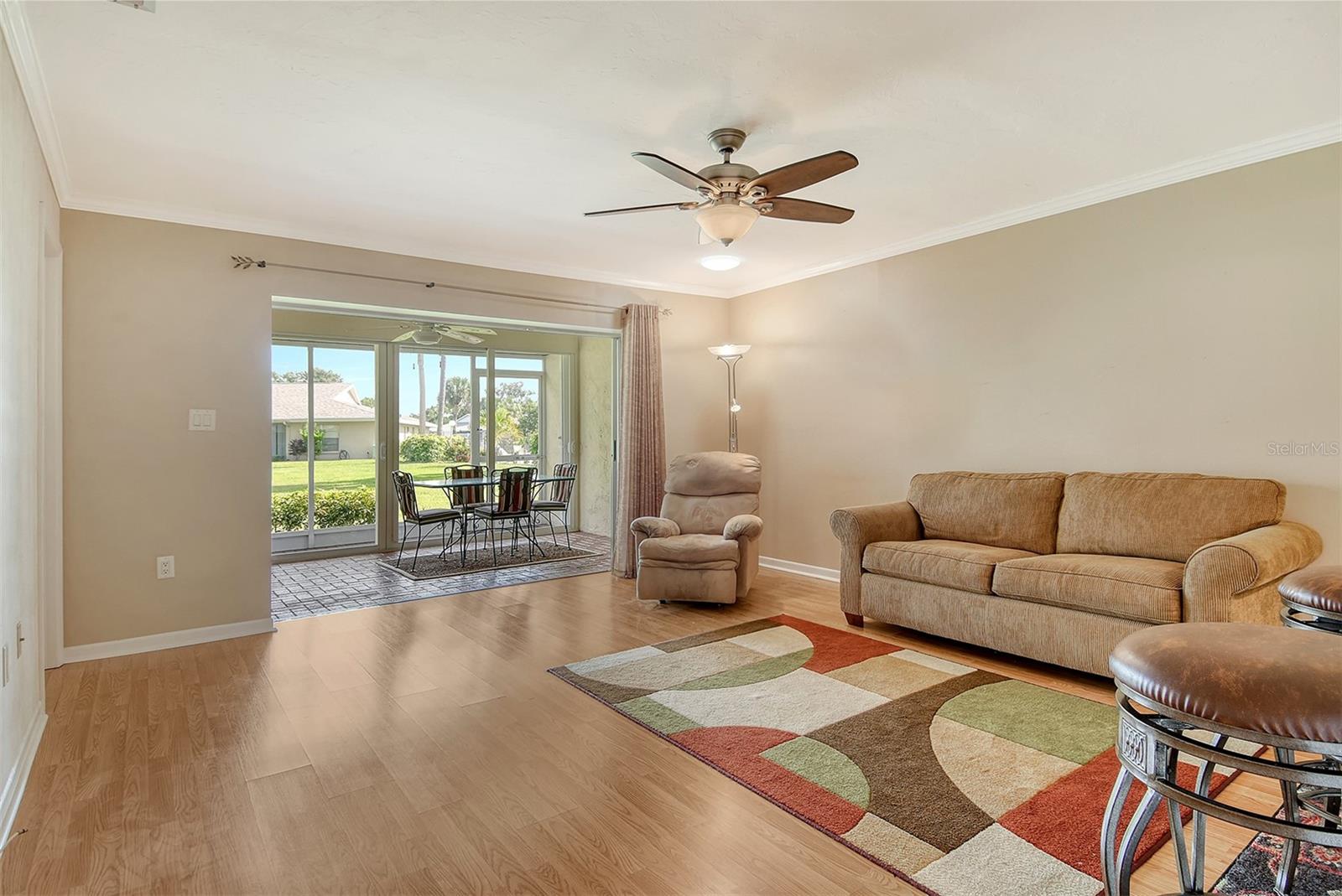 Image 7 of 38 For 5609 Evergreen Drive 28