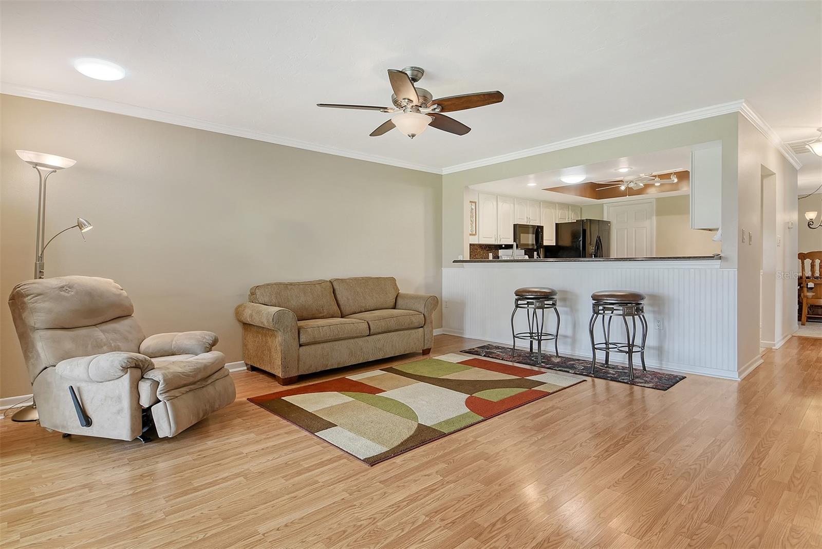 Image 9 of 38 For 5609 Evergreen Drive 28
