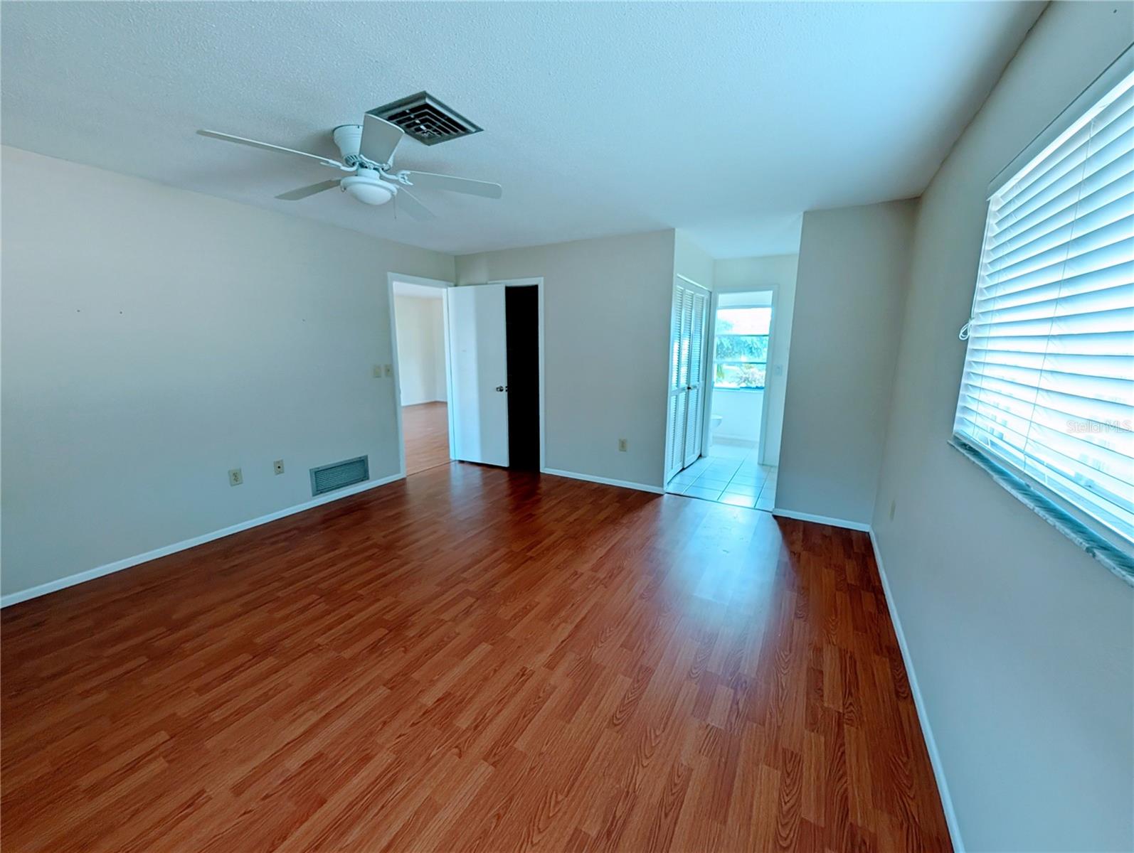 Image 11 of 17 For 505 Rubens Drive 505