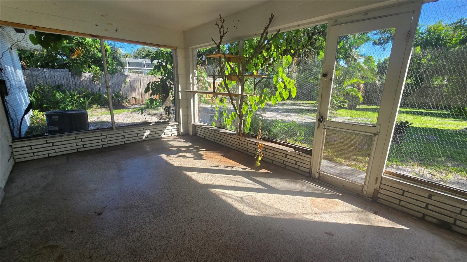 Image 8 of 37 For 7413 Starfish Drive