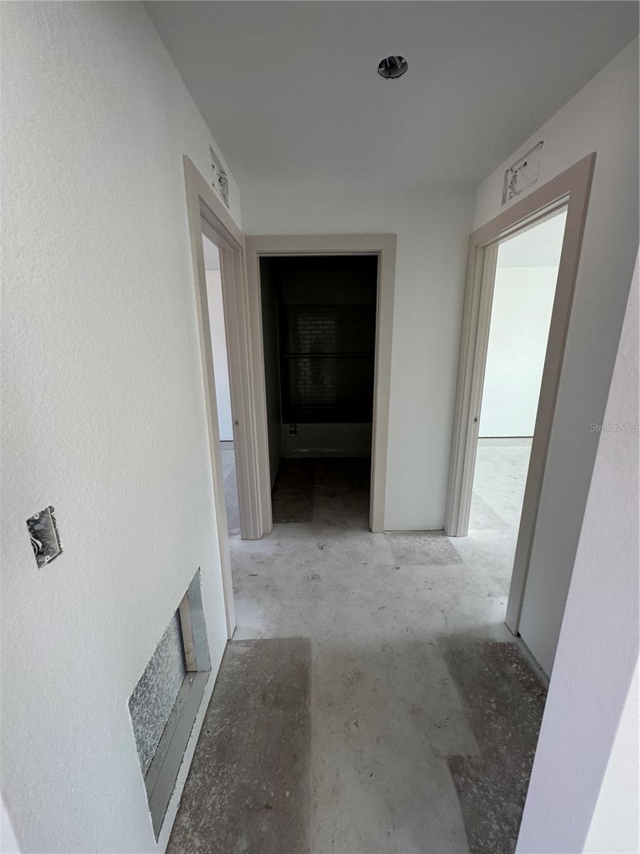 Image 4 of 13 For 8549 Slater Street