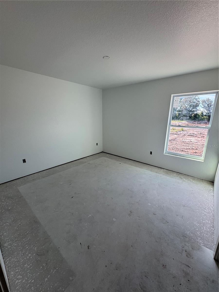 Image 7 of 13 For 8549 Slater Street