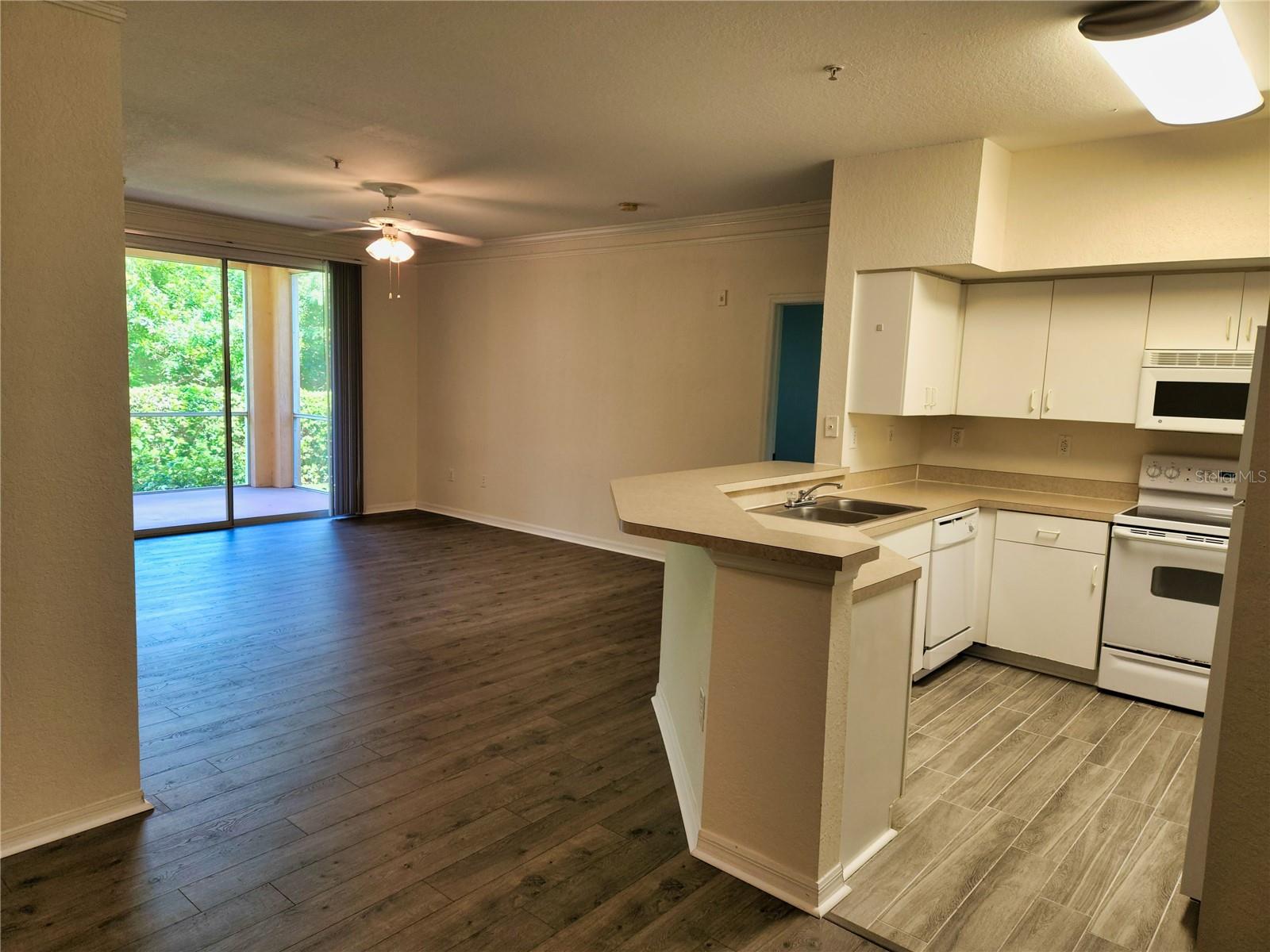 Image 26 of 39 For 4118 Central Sarasota Parkway 1618