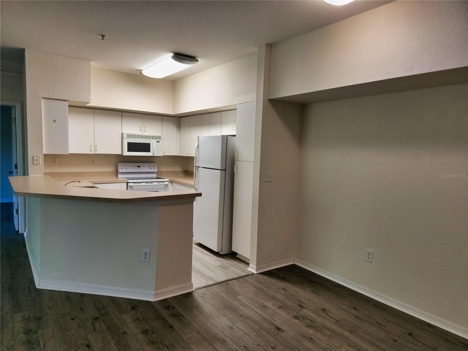 Image 32 of 39 For 4118 Central Sarasota Parkway 1618