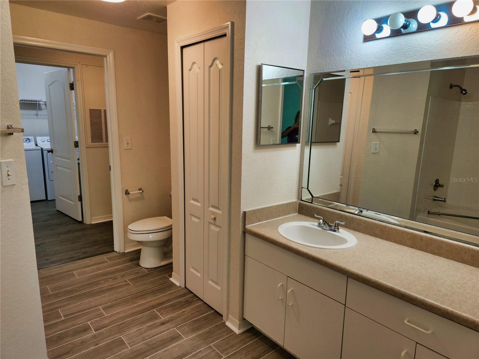 Image 36 of 39 For 4118 Central Sarasota Parkway 1618
