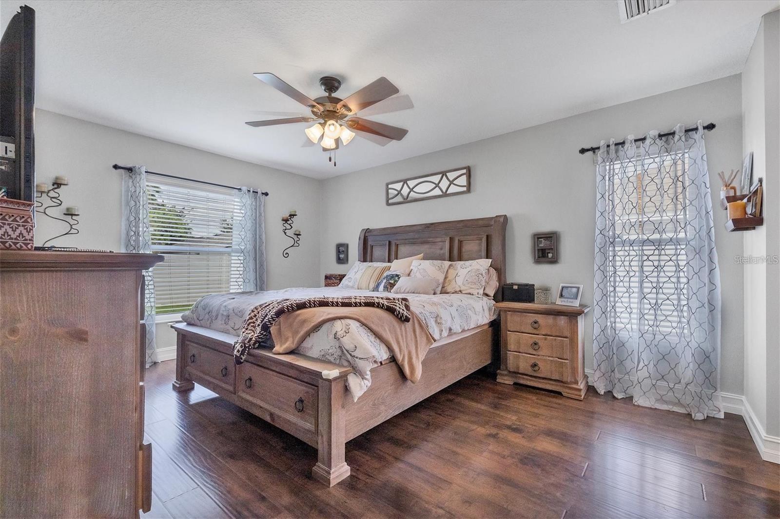 Image 13 of 40 For 4624 73rd Street E