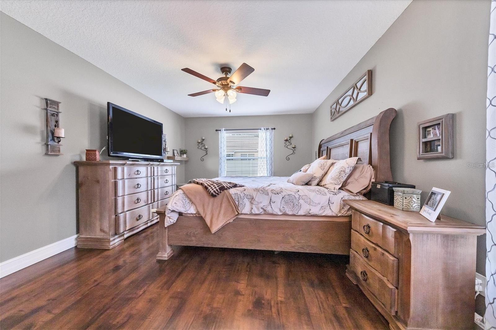 Image 14 of 40 For 4624 73rd Street E