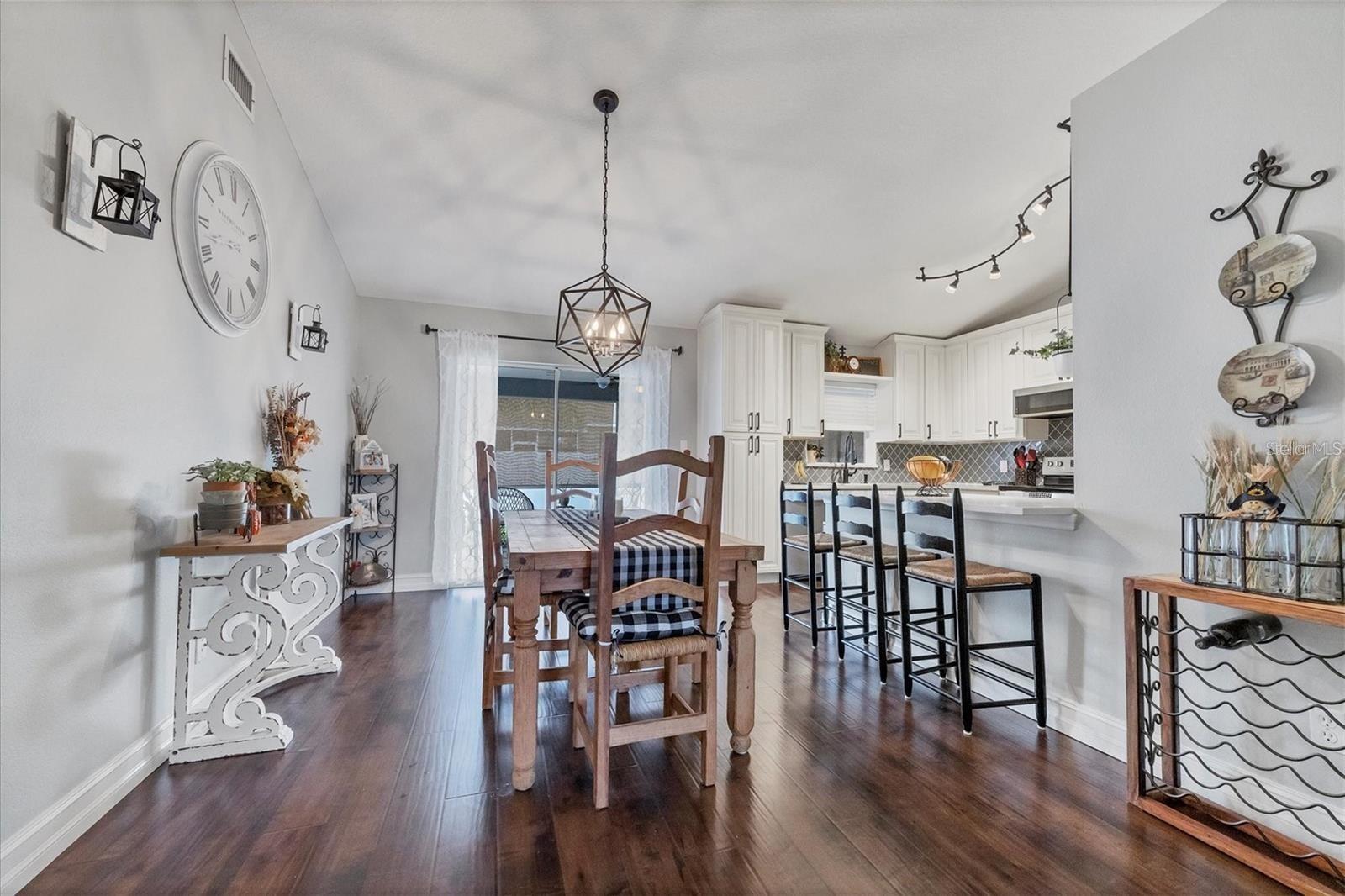 Image 6 of 40 For 4624 73rd Street E