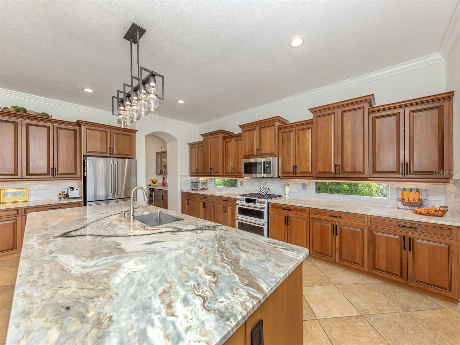 Image 7 of 77 For 258 Montelluna Drive