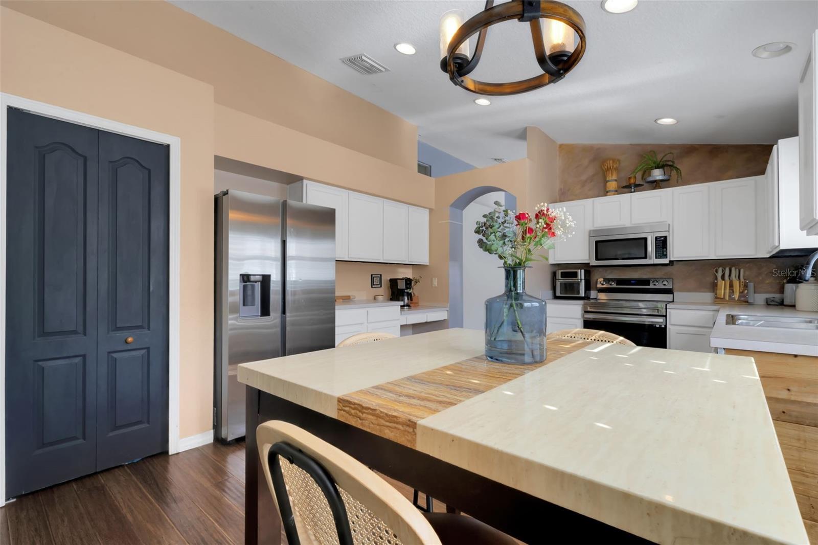 Listing photo id 10 for 11567 Misty Isle Lane