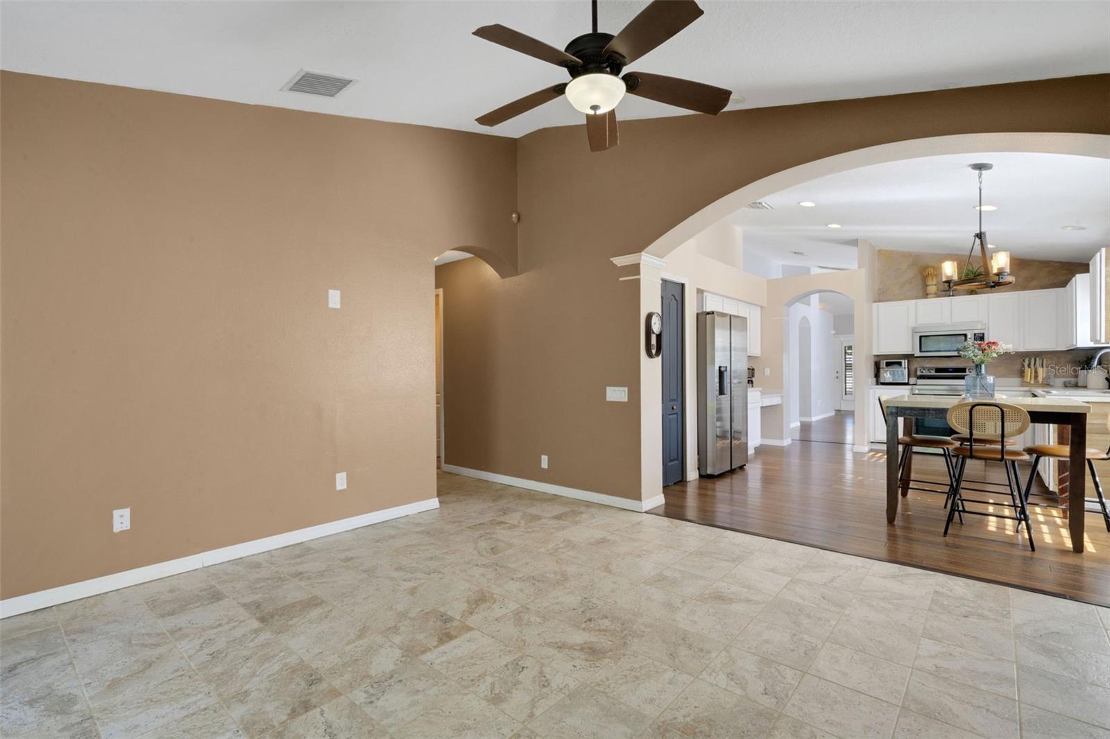 Listing photo id 12 for 11567 Misty Isle Lane