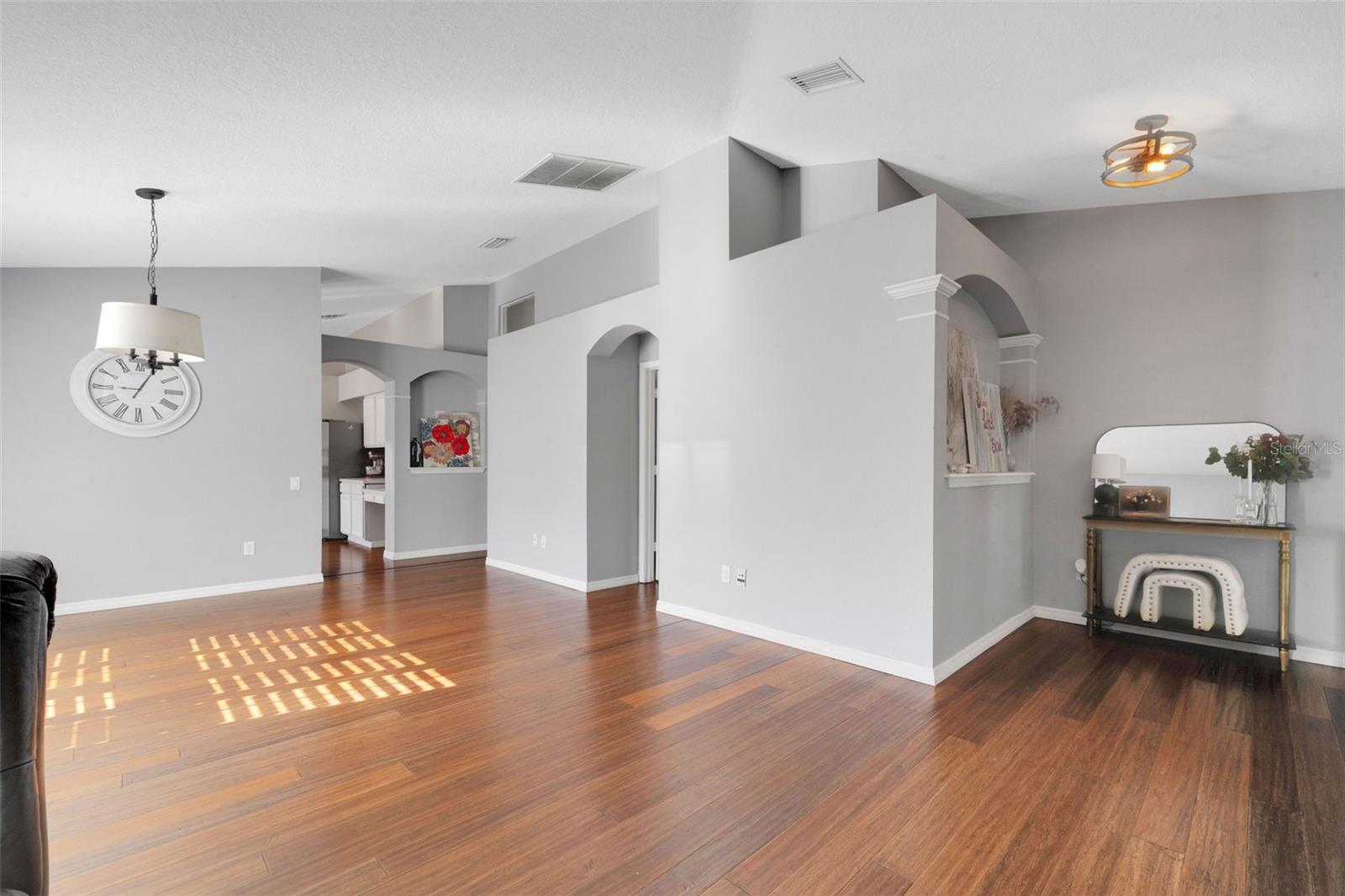 Listing photo id 30 for 11567 Misty Isle Lane