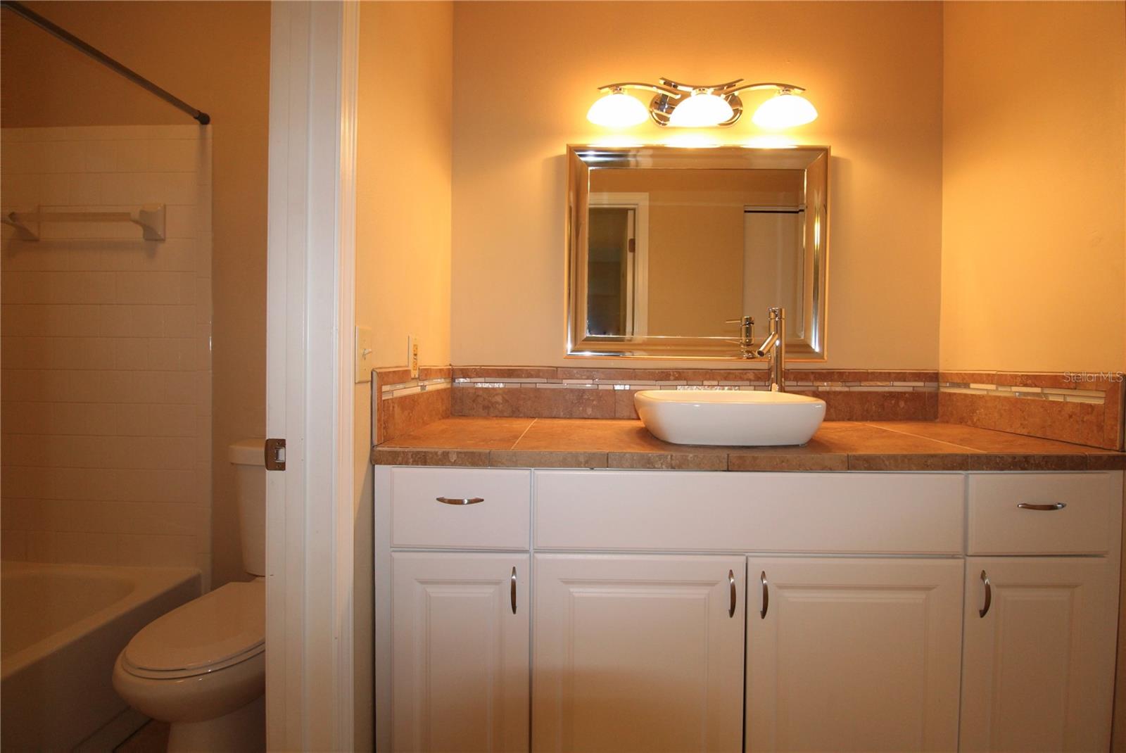 Image 13 of 19 For 5509 Fountain Lake Circle C205