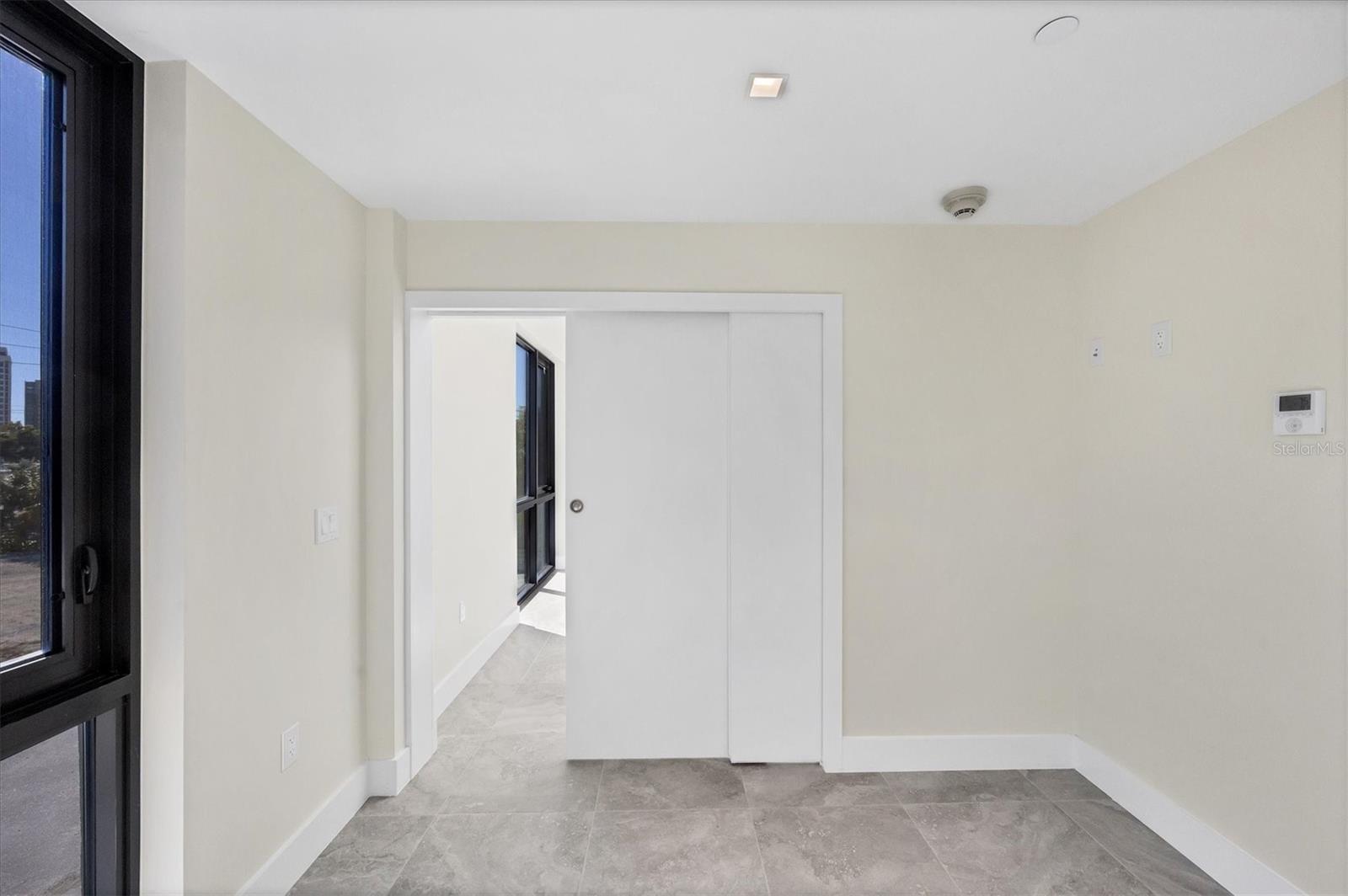 Image 14 of 33 For 1558 4th Street 216