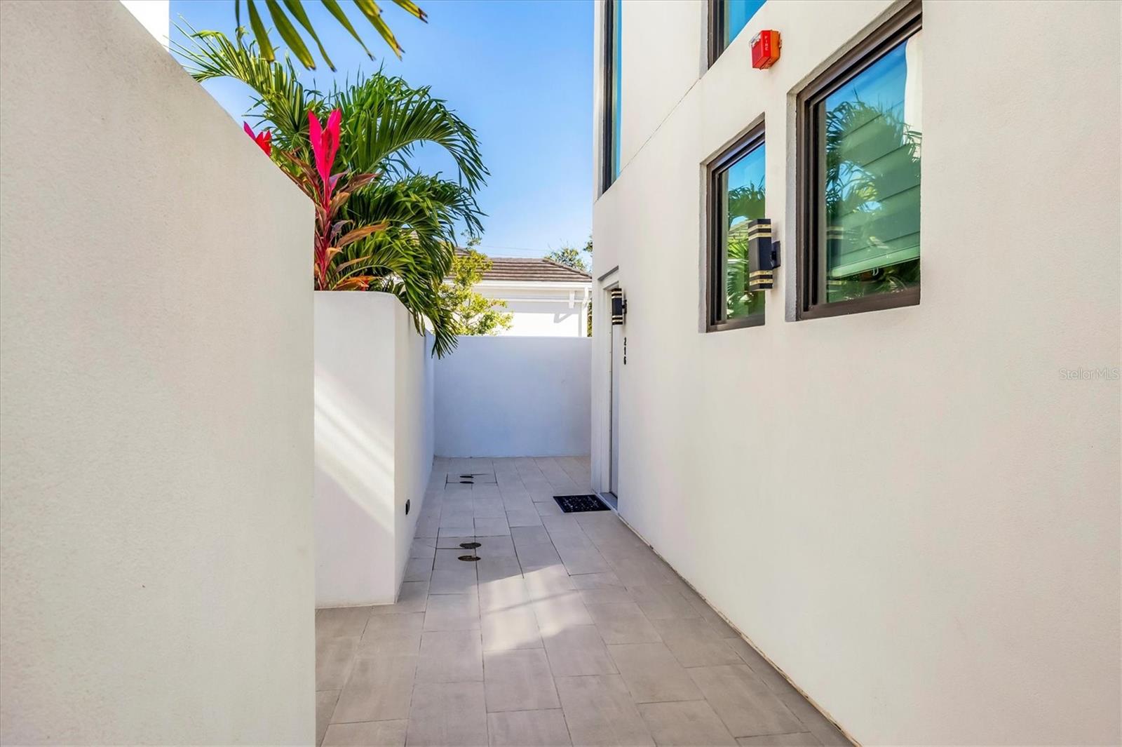 Image 2 of 33 For 1558 4th Street 216