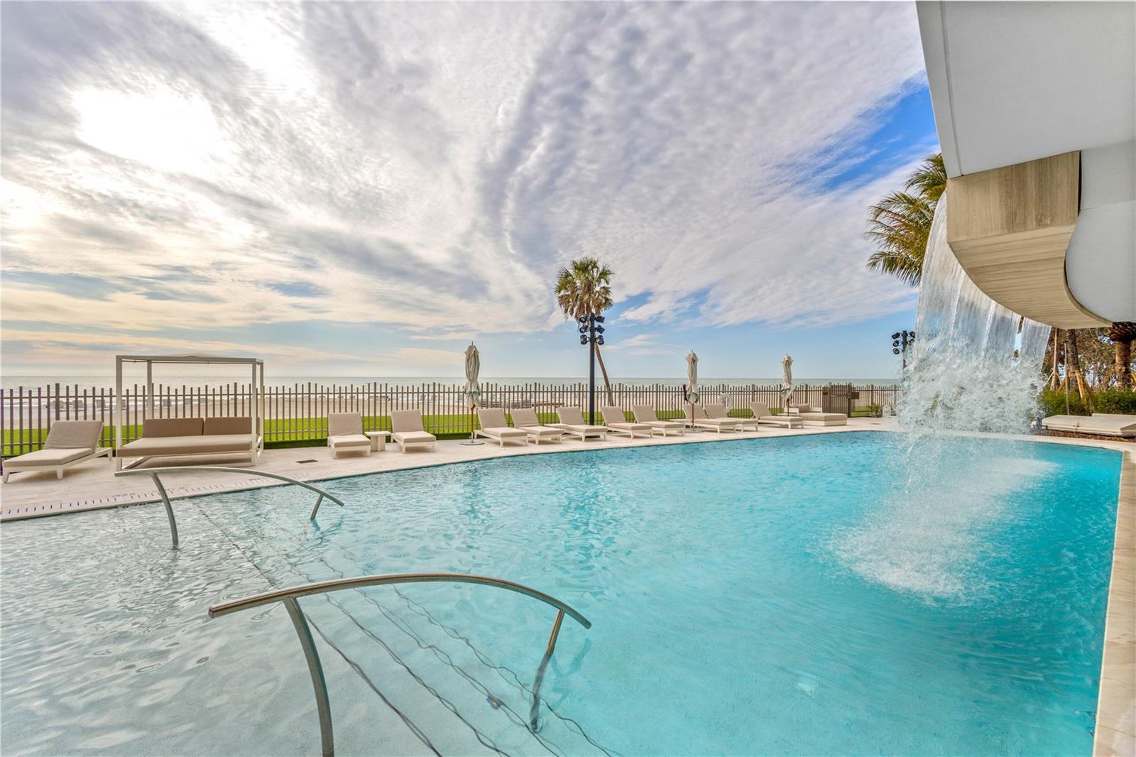 Image 66 of 74 For 1581 Gulf Of Mexico Drive 507