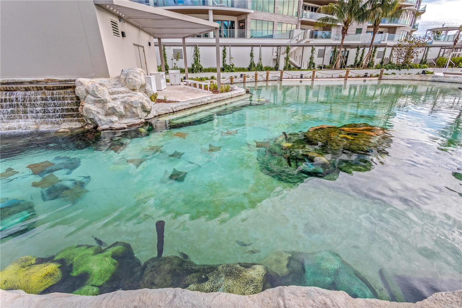 Image 73 of 74 For 1581 Gulf Of Mexico Drive 507