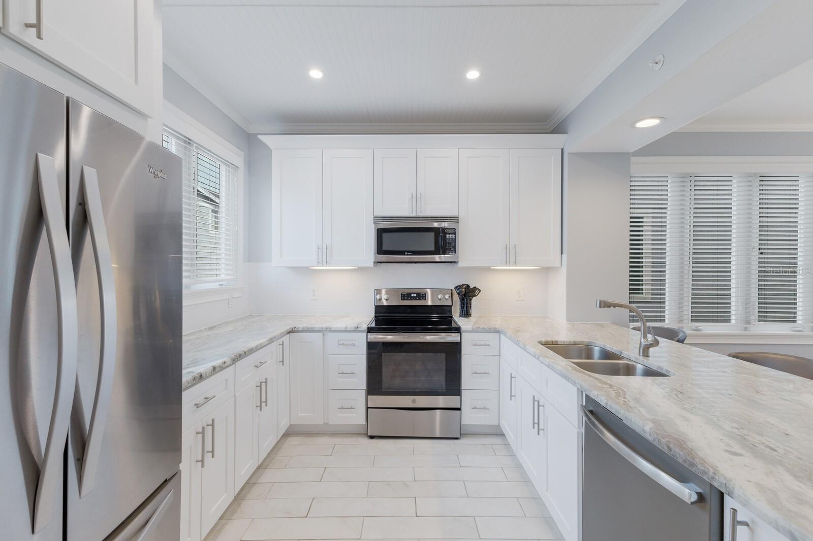 Image 14 of 38 For 847 Evergreen Way