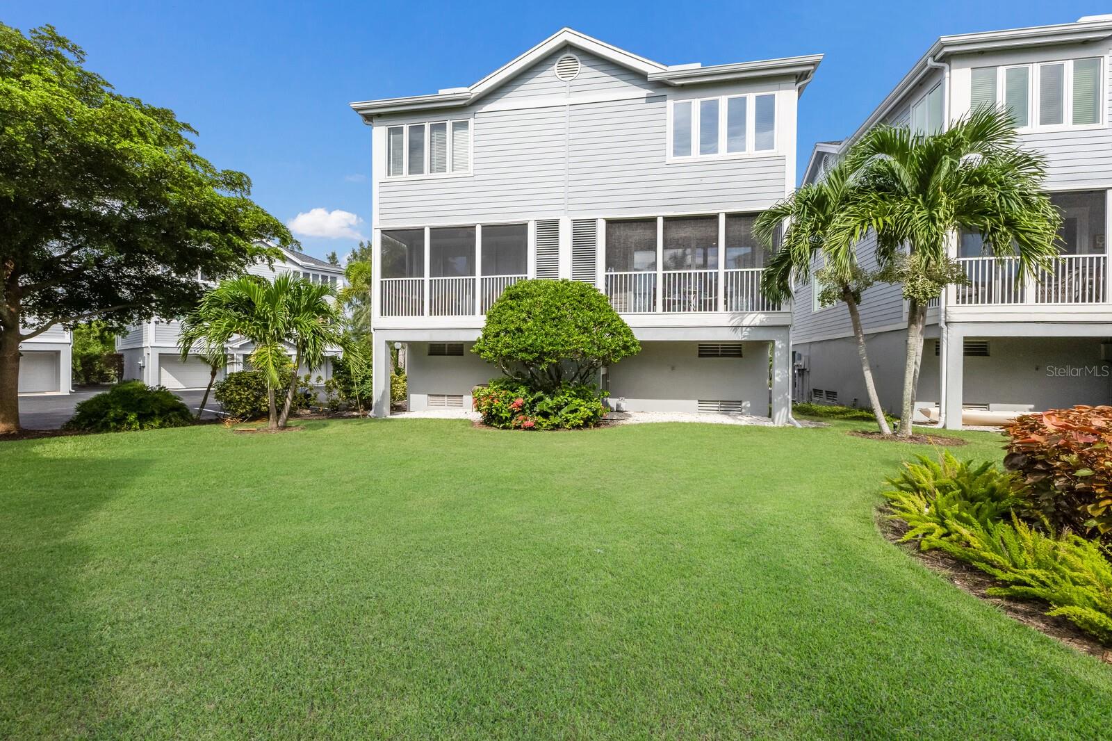 Image 2 of 38 For 847 Evergreen Way