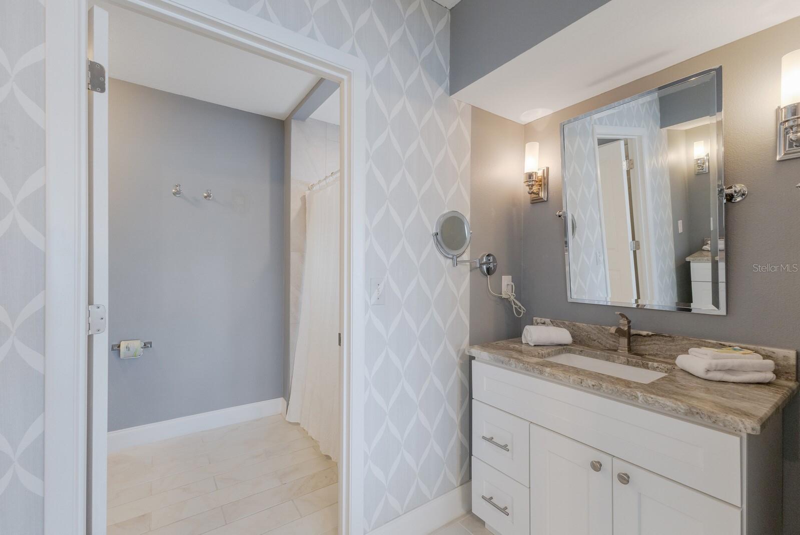 Image 20 of 38 For 847 Evergreen Way