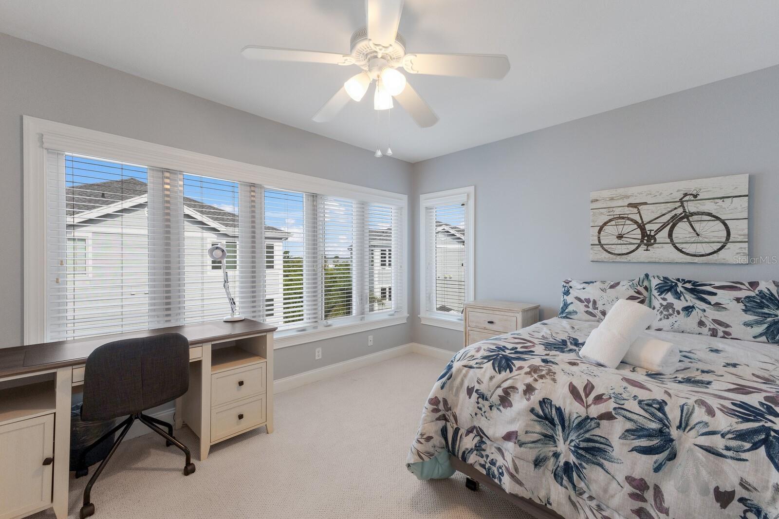 Image 21 of 38 For 847 Evergreen Way