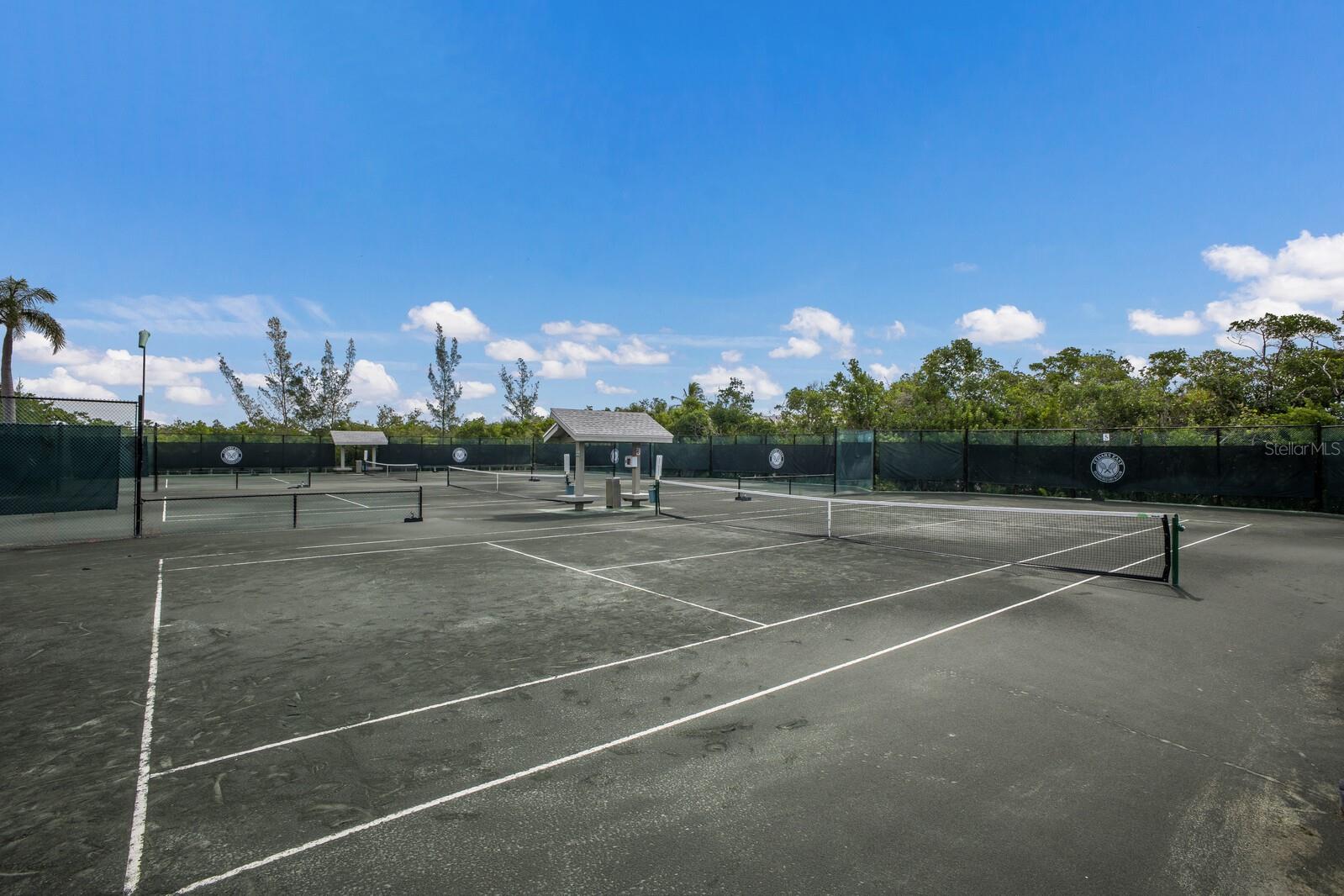 Image 31 of 38 For 847 Evergreen Way