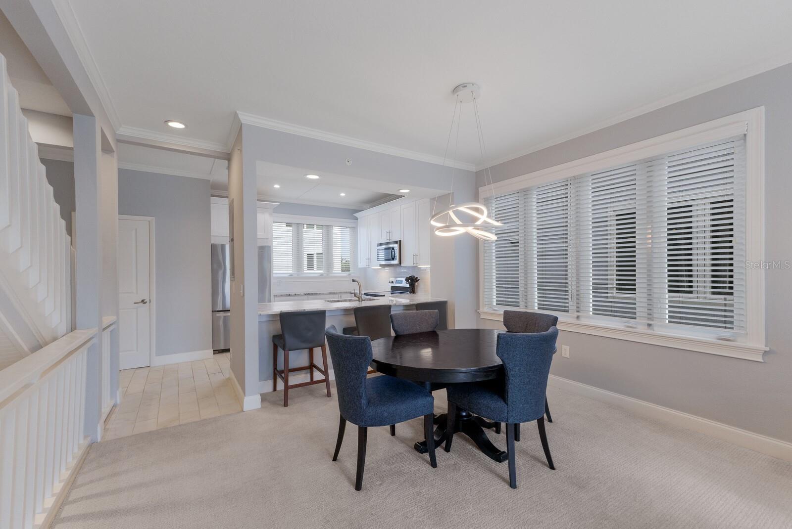 Image 7 of 38 For 847 Evergreen Way