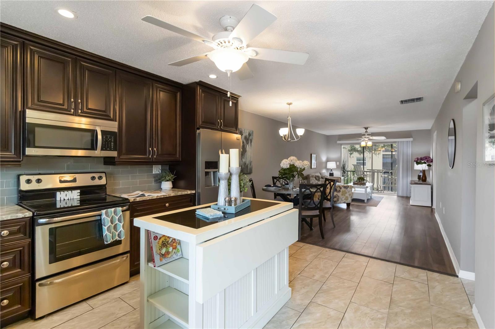 Image 4 of 21 For 2300 Stickney Point Road 125
