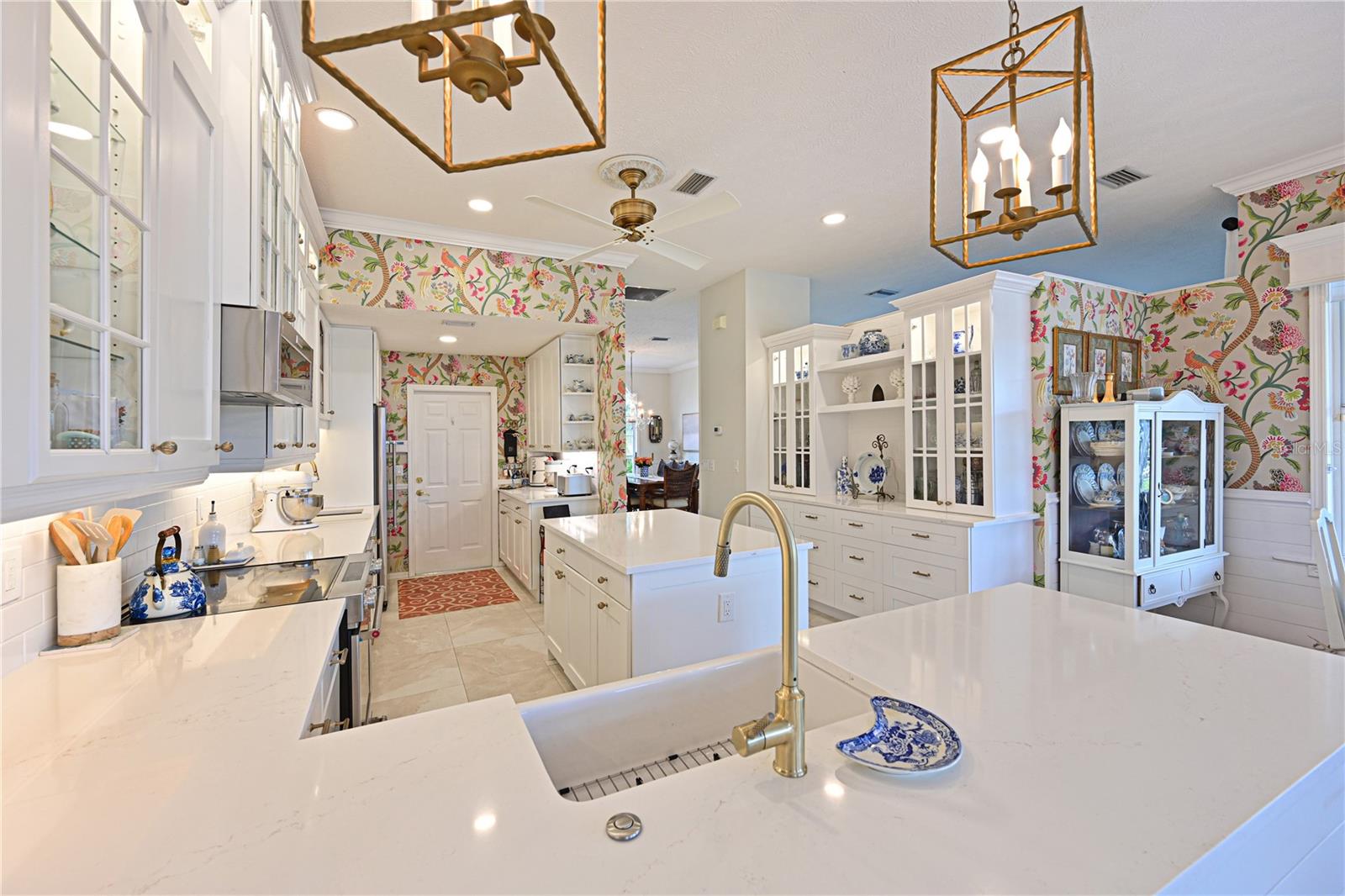 Image 16 of 89 For 6415 Turners Gap Road