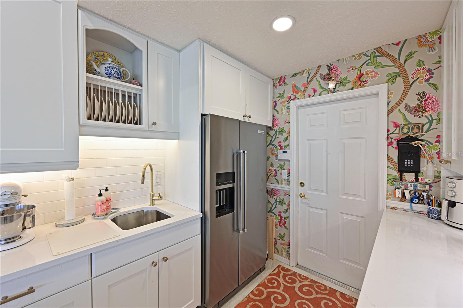 Image 21 of 89 For 6415 Turners Gap Road